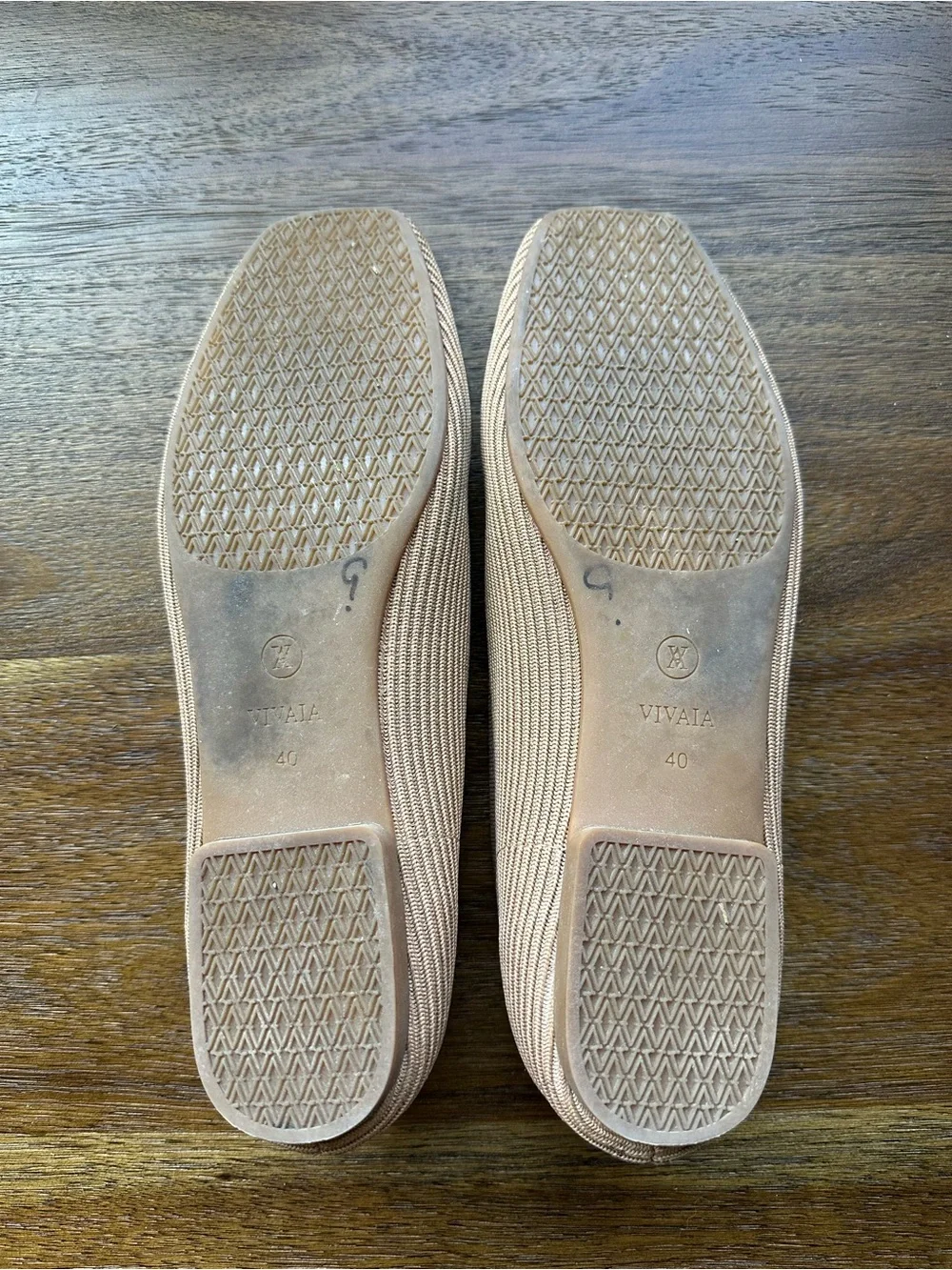 Vivaia Square-Toe V-Cut Margot 2.0 Slip On Ballet Flats in Nutmeg Size 40 (US 9)